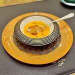 トゥ・ラ・ジョア イズム - 