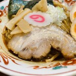 217865832 - 黒丸味玉油そば（並）…税込840円