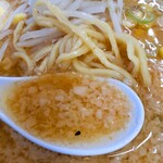 Ramembandai - 麺とスープはこんな感じ