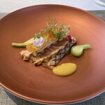 サンセリテ - 前菜
      　タスマニアサーモンのグリエ　
      　柑橘酢のマルテーズソースとバジルマヨソース