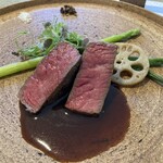 サンセリテ - お肉料理
      　特選松阪牛の一皿　ジュドヴィアンド