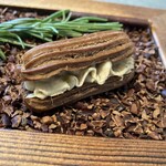 サンセリテ - アミューズ
      　松阪豚リエット　カカオのエクレア