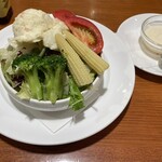 Nippombashisandaimetaimeiken - たいめいけんサラダ