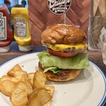 CHILLAX BURGERS&WINE - 