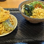 こがね製麺所 - 料理写真:かけ中+ちく天・かき揚げ・とり天