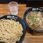 Mendokoro Kiraku - 麺とスープのお丼は同じ大きさ。
