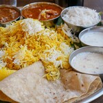 Andhra Dining - アーンドラ・ビリヤニ・ミールス