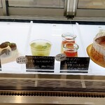 VACHE - 店頭ショーケース(2023.09.17)