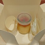 VACHE - チーズプリン いちじくの自家製コンフィチェール (税込)480円 ※BOX開封後 (2023.09.17)