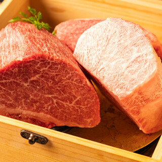 Purchased from Japan's three major Wagyu beef [Kobe beef, Tajima Gen, Matsusaka beef] and finished with Bincho charcoal.