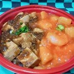 柿安ダイニング - ハーフ＆ハーフ丼エビチリ＆マーボ丼＠￥486円（10％OFF）