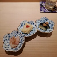 鮨 三國 - 前菜～甘海老 (塩麹漬け)、ハモの天麩羅 (梅醤油)、水茄子 (金山寺味噌)