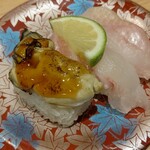Sushitatsu - 広島名物3貫盛り（燒牡蠣、鯛、生アナゴ）