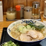 中華蕎麦 春馬 - 朝ラー（醤油）に九条ねぎTP