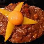 カレーショップ 南十字星 - 令和5年9月
      スペシャルキーマカレー(アイスレモンティー付) 700円