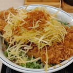 Katsuya - ラー油のジュレ、ねぎ、カツ、オカカご飯　うーん！うまい！（笑）