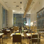 ルクソール - 天井の高さが5メートルある開放的な空間