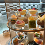 ラウンジ ORIGAMI - アフタヌーンティー８８５５円。デザート、セイボリーともレベルが高く、大満足です。