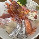 お食事処 渡舟 - 渡舟の海鮮丼(極)2200円。