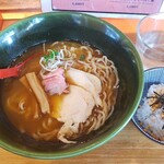 焼きあご塩らー麺 たかはし - 