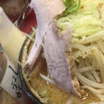 豚骨醤油ラーメン 王道家 - 