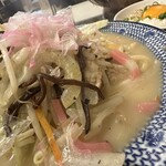 Jige Monchampon - 白ちゃんぽん野菜増し（UP）