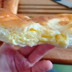 Pao - カスタードクリームパンの断面