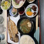 海幸楽膳 釜つる - むろあじの干物