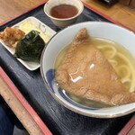 Teuchi No Aji Koizumi - うどん（きつねトッピング）ねぎ無し・からあげ・鮭おにぎり・芋の天ぷら