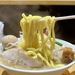 味噌麺処 花道庵 - 「味噌ラーメン」の麺
            2023年9月18日