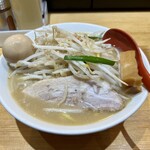 味噌麺処 花道庵 - 味玉味噌ラーメン 1050円
            2023年9月18日