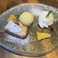 イゾラ スメラルダ - 