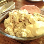 大衆ホルモン タツ屋 - ポテトサラダ