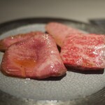 銀座焼肉 Salon de AgingBeef - 極上黒タン、熟成タン、ランプ、イチボ