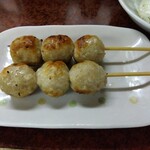 鶴亀 - つくね２本 200円(税込)(2023年9月14日撮影)