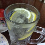 鶴亀 - チューハイ 300円(税込)(2023年9月14日撮影)