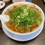 217951805 - ラーメン　スープは香りもコクも完璧