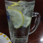 鶴亀 - チューハイ 300円(税込)(2023年9月7日撮影)