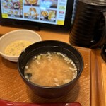 Tonkara Tei - 50円の味噌汁は美味くない