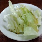 鶴亀 - お通し 200円(税込)(2023年7月27日撮影)