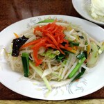 鶴亀 - 焼きビーフン 600円(税込)(2023年7月27日撮影)