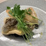restaurant origami - 梭子魚のフリット/大麦とイカ墨