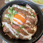 旬彩小鉢 ゆとゆ - ローストビーフ丼