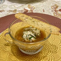 クリマ ディ トスカーナ - ワタリガニのカッチュッコ イタリア産スペルト小麦 パンクロッカンテ
                    
                    カッチュッコとはトスカーナ州の郷土料理、魚介をごった煮にした様な漁師料理です。