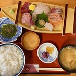 地魚料理 なぶら - 「刺身定食」@1900＋「ご飯大盛り」@100