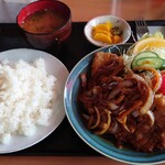 大益ドライブイン - ガッツスペシャル 1,200円