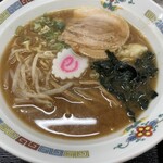 小黒川パーキングエリア 下り　フードコート - みそラーメン ¥700- (2023/09/18)