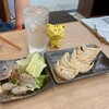 肉汁餃子のダンダダン - 酒場の光景