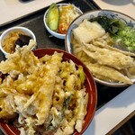 Tsuruten - かき揚げ丼セット、サラダ＆切り干し大根と昆布の佃煮付き