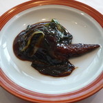 メゾン・ド・ユーロン - ランチ・コースのメイン 手羽先のふかひれ詰め たまり醤油煮込み